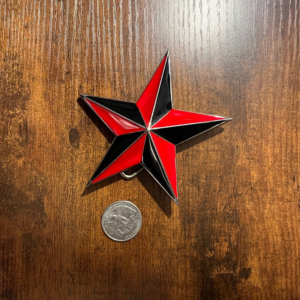 Hot topic - Red and Black Star belt buckle